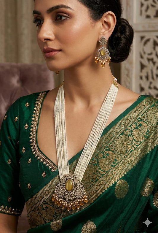 Noor-e-Zamrud Pearl Haar Set